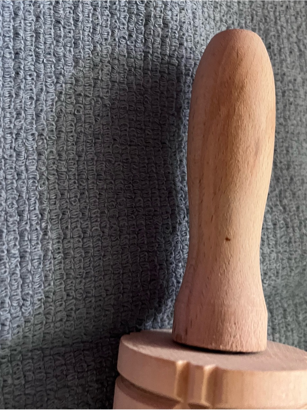 Wooden Embossed Rolling Pin for Cookie Patterns - Natural - Picture 4 of 12